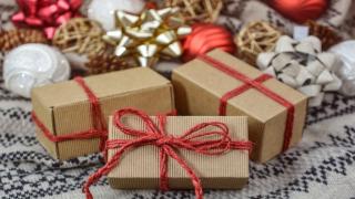 طرق بسيطة لتقديم هديتك.. تعرف عليها